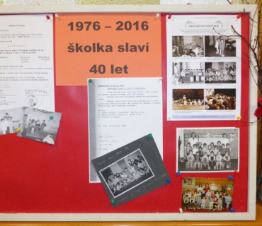 Zdobení a rozsvícení vánoční stromečku se zpíváním 26.11.2016