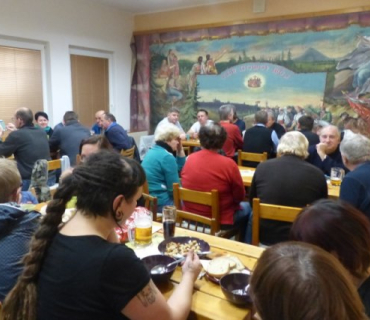 Zdobení a rozsvícení vánočního stromečku