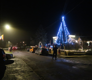Rozsvícení stromečku,zpívání, čerti 6.12.2025
