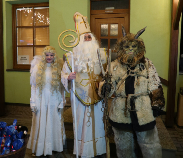 Rozsvícení stromečku,zpívání, čerti 6.12.2025