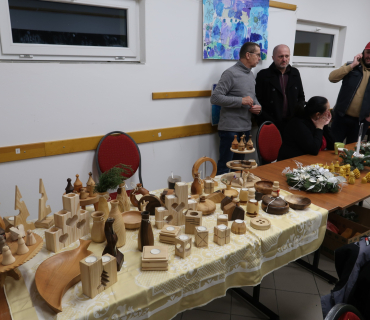 Rozsvícení stromečku,zpívání, čerti 6.12.2025