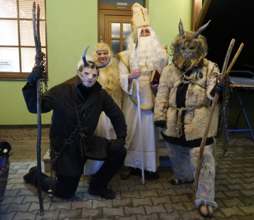 Rozsvícení stromečku,zpívání, čerti 6.12.2025