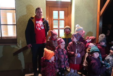 Rozsvícení stromečku,zpívání, čerti 6.12.2025